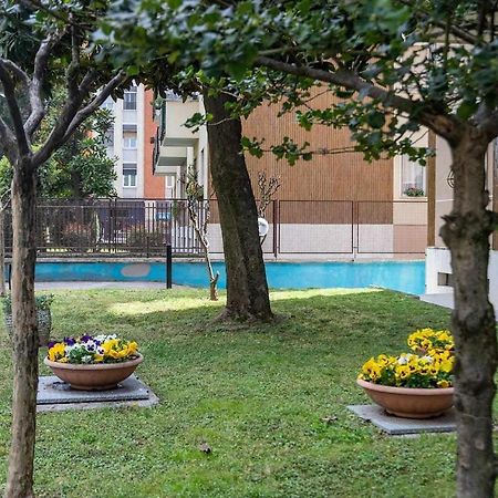 Milano City Apartments - Parking And Comfort - Spacious Apt Up To 8 Pax Buitenkant foto