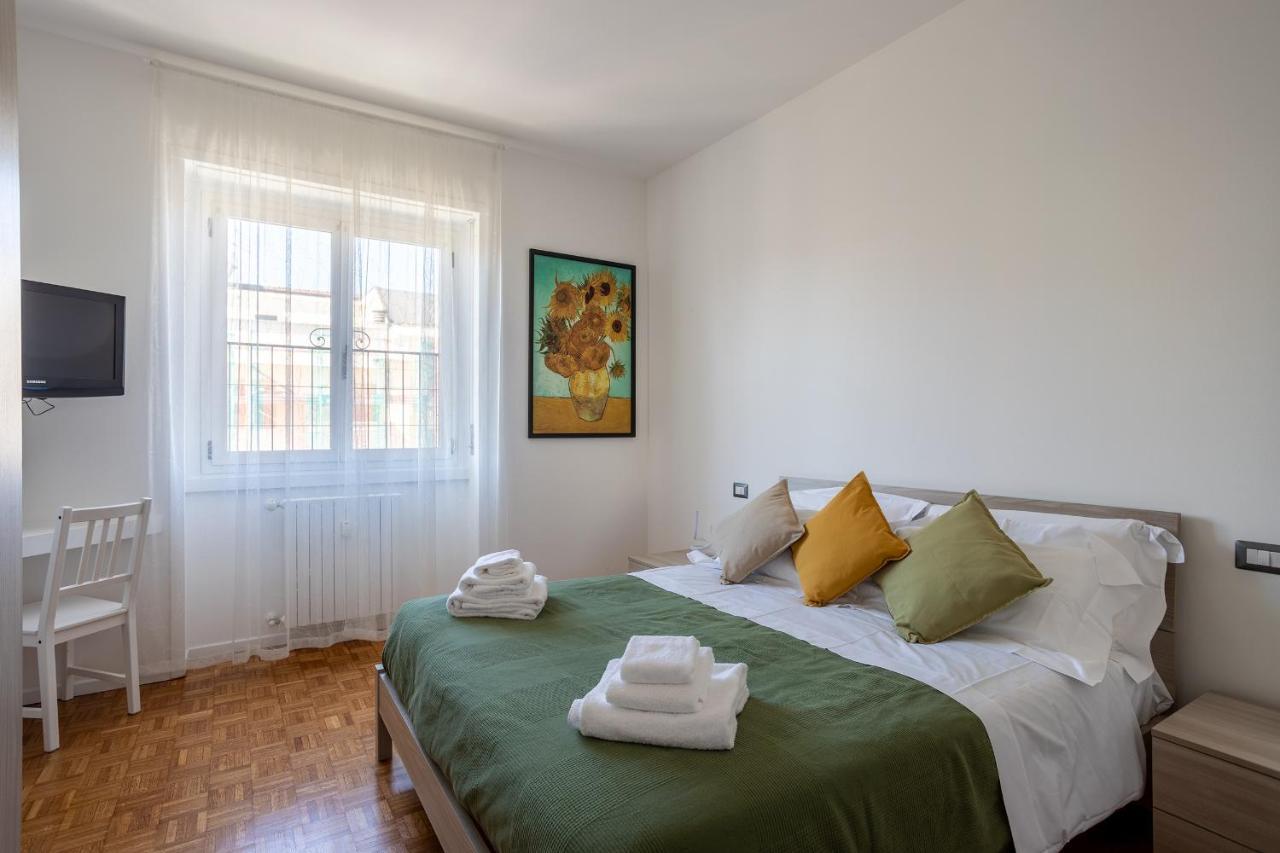 Milano City Apartments - Parking And Comfort - Spacious Apt Up To 8 Pax Buitenkant foto