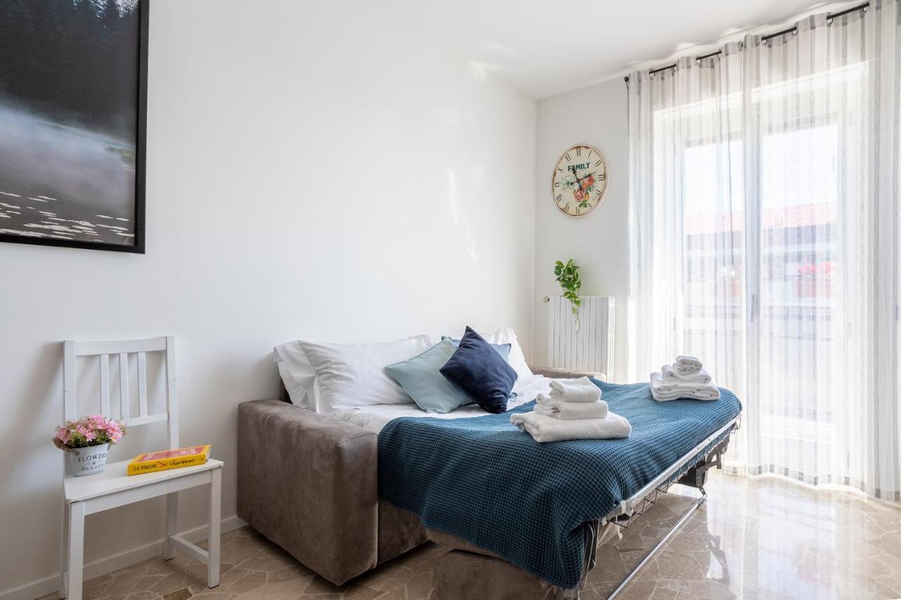 Milano City Apartments - Parking And Comfort - Spacious Apt Up To 8 Pax Buitenkant foto