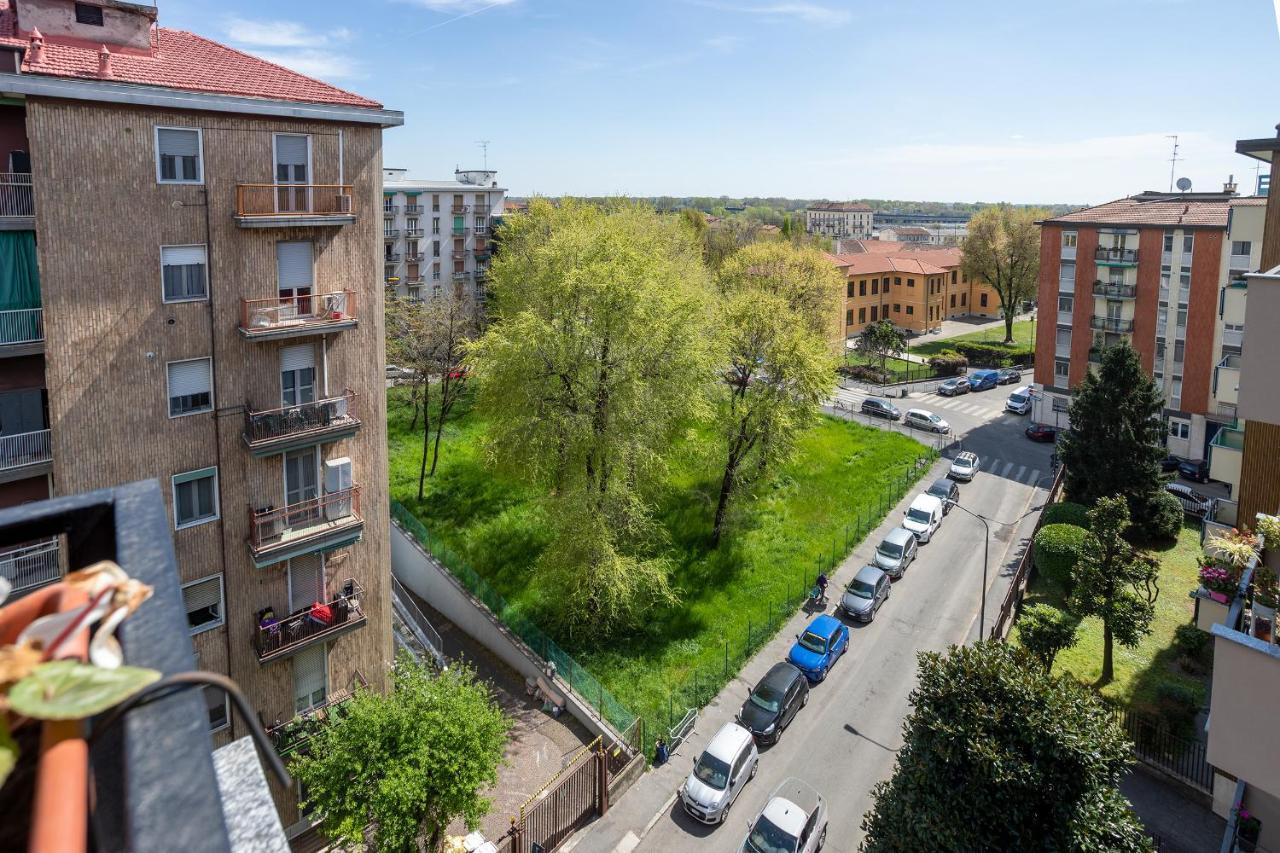 Milano City Apartments - Parking And Comfort - Spacious Apt Up To 8 Pax Buitenkant foto