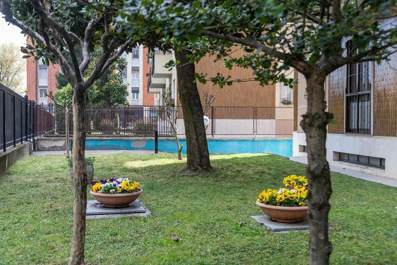 Milano City Apartments - Parking And Comfort - Spacious Apt Up To 8 Pax Buitenkant foto